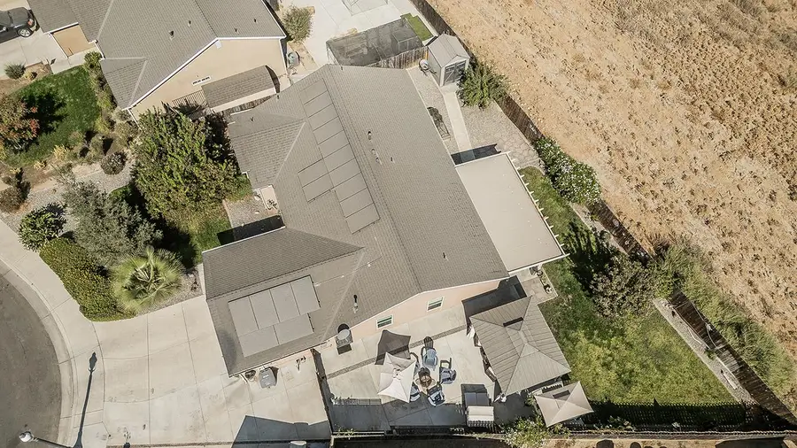 2070 Park Avenue, Sanger, CA 93657 - #3