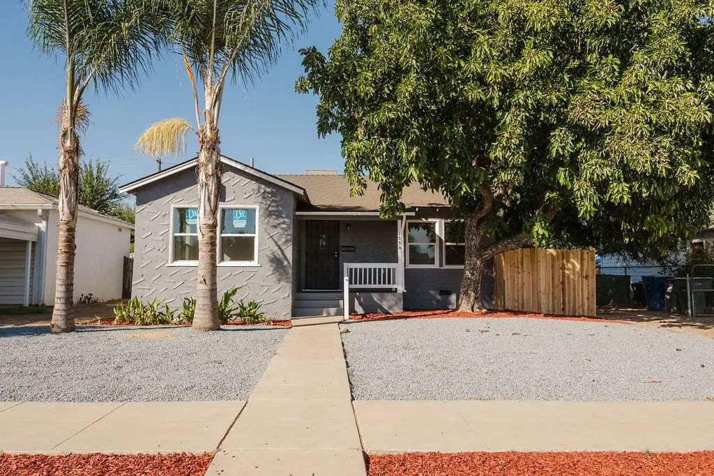 1538 W Cortland Avenue, Fresno, CA 93705 - #1