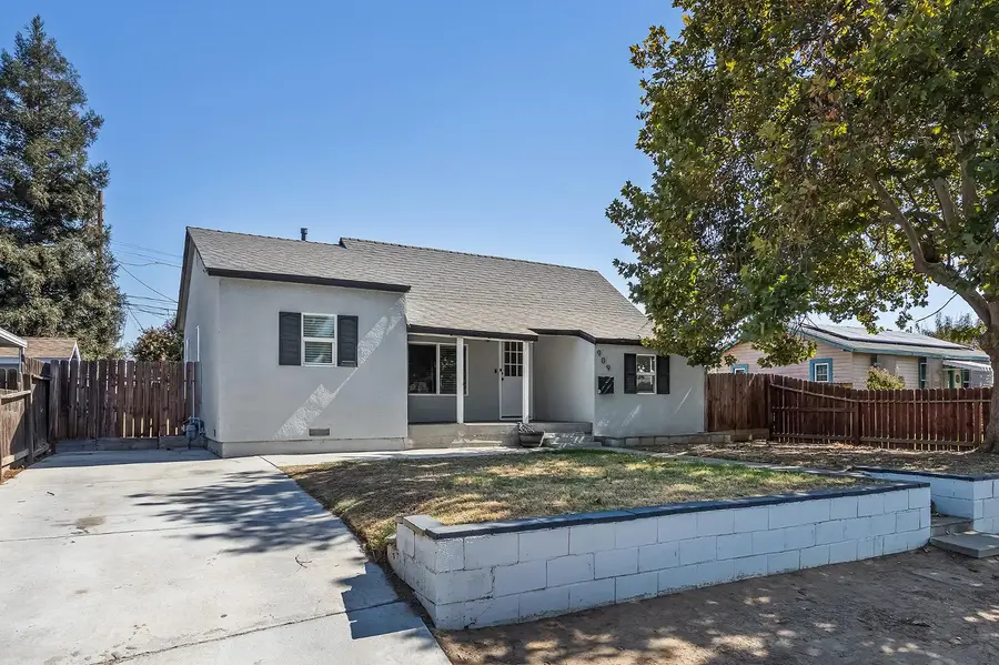 909 Dewitt, Clovis, CA 93612 - #3