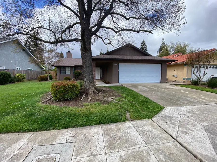 9583 N Meridian Avenue, Fresno, CA 93720 - #2