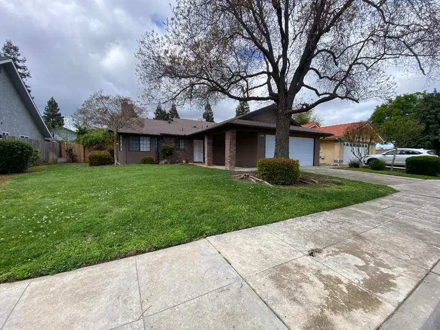 9583 N Meridian Avenue, Fresno, CA 93720 - #3