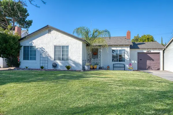 2973 E Cornell Avenue, Fresno, CA 93703