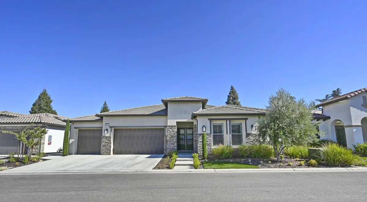 2614 E Via Sofia Drive, Fresno, CA 93730 - #1