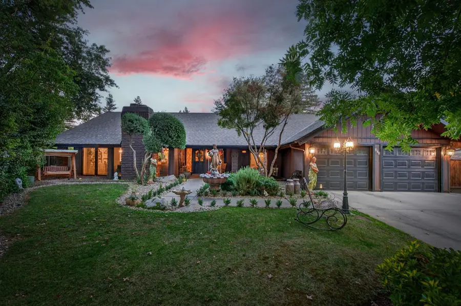 316 E Lester Avenue, Fresno, CA 93720 - #2