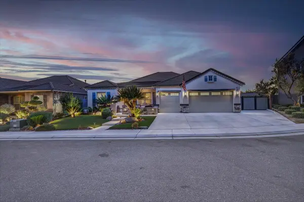 330 Sentinel Drive S, Madera, CA 93636