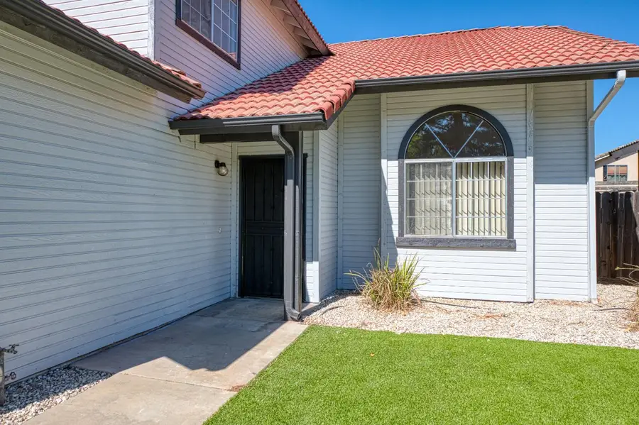 3502 W Wrenwood Avenue, Fresno, CA 93711 - #2