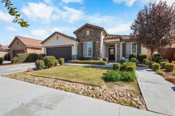 918 S Crumal Street, Visalia, CA 93292