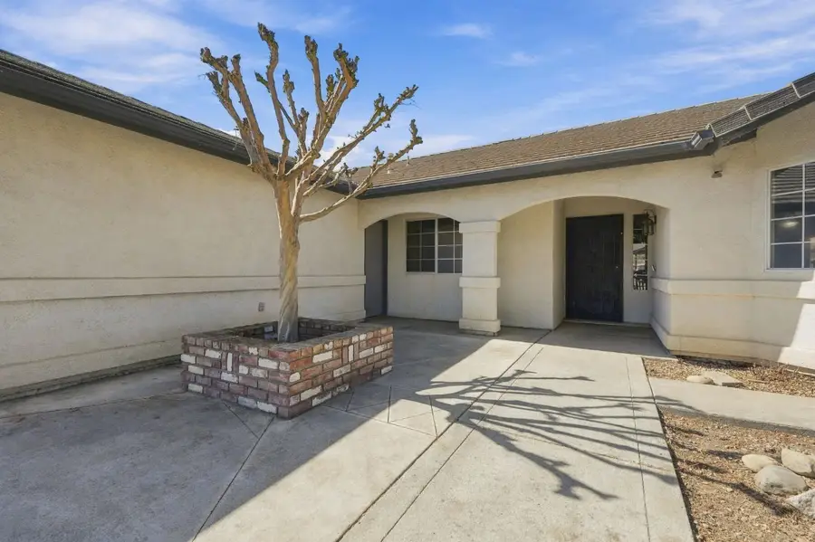1434 Butternut Drive, Hanford, CA 93230 - #3