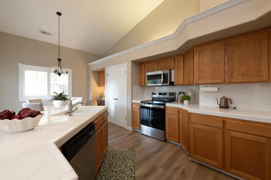2310 E Desert Island Drive, Fresno, CA 93730 - #2