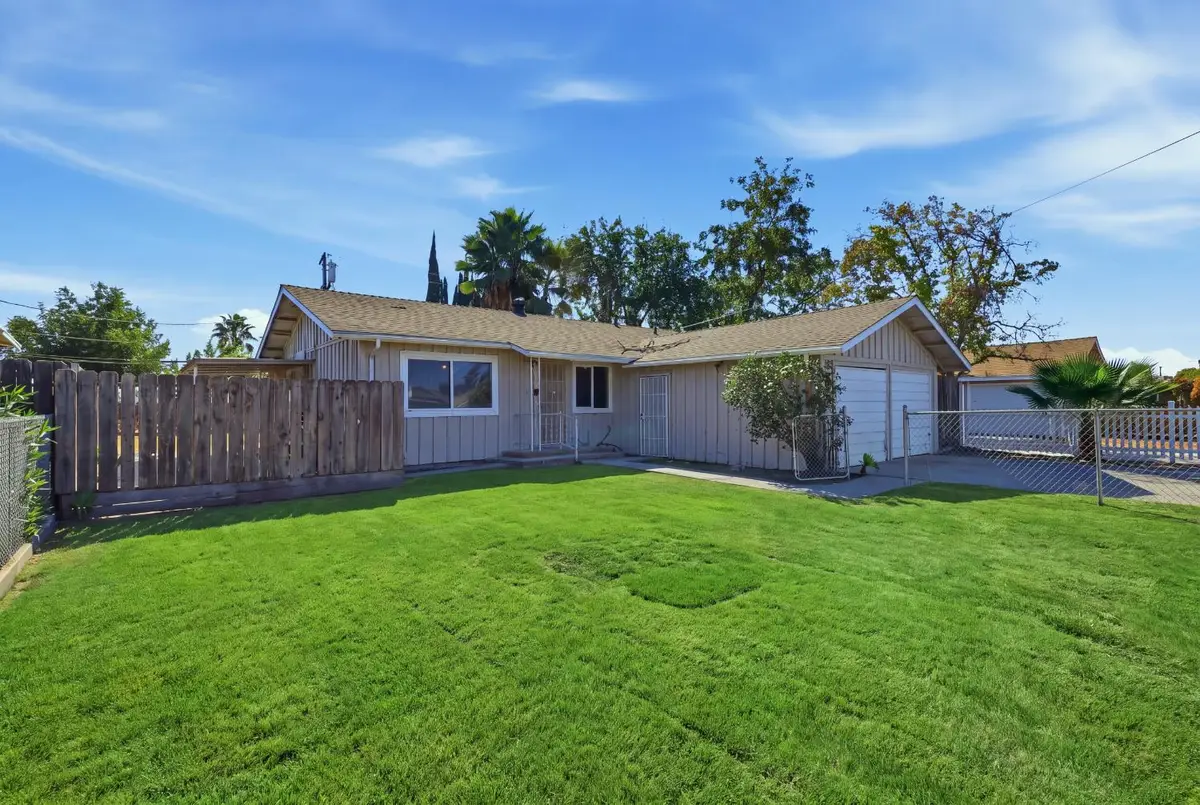2075 Cabot Avenue, Merced, CA 95348 - #1