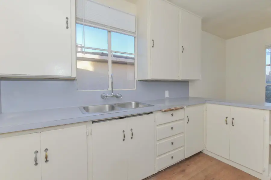 1220 W Vassar Avenue, Fresno, CA 93705 - #2