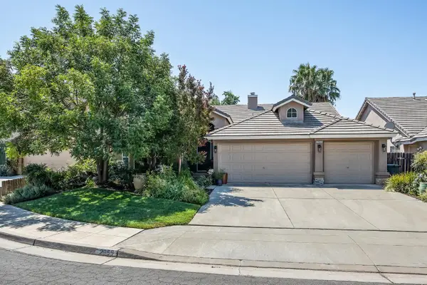 2955 E Pryor Drive, Fresno, CA 93720