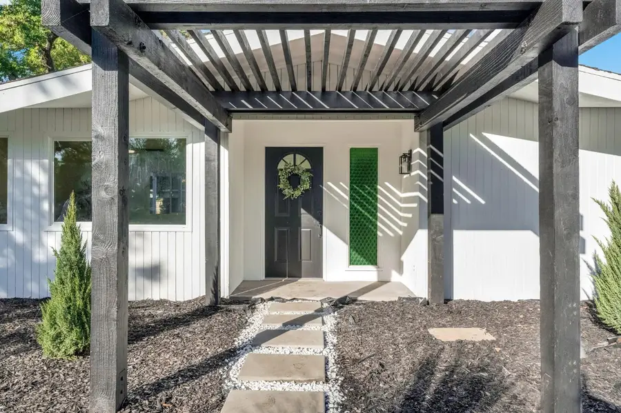5493 N Roosevelt, Fresno, CA 93704 - #2
