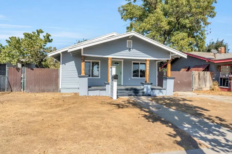 3007 E Montecito Avenue, Fresno, CA 93721 - #3
