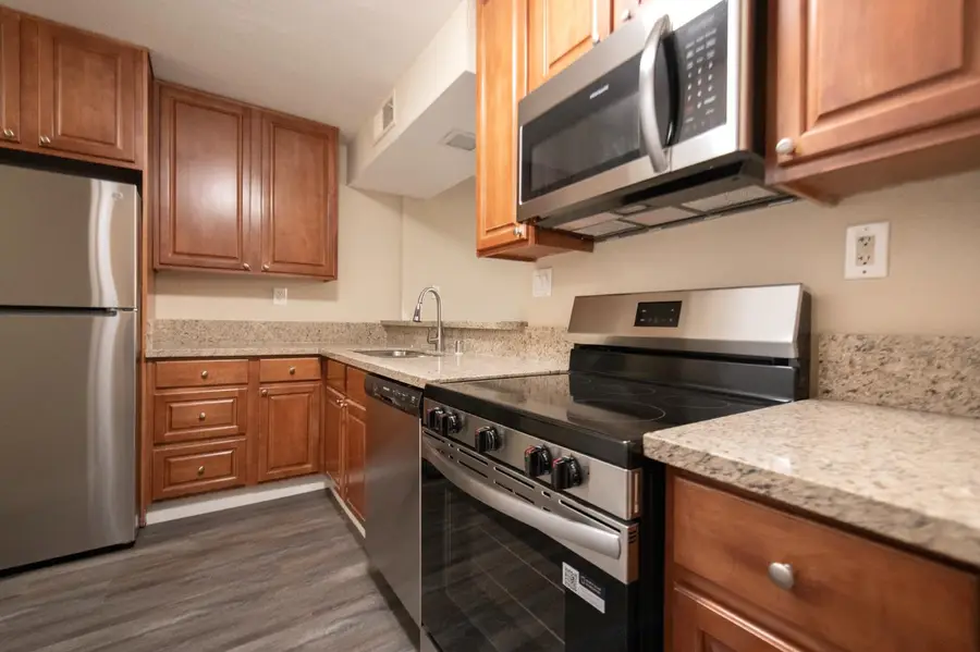 7166 N Fruit Avenue #161, Fresno, CA 93711 - #3