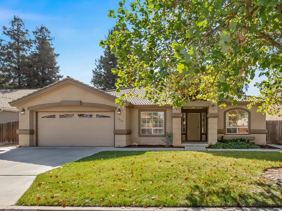 6229 W Alluvial Avenue, Fresno, CA 93722 - #2