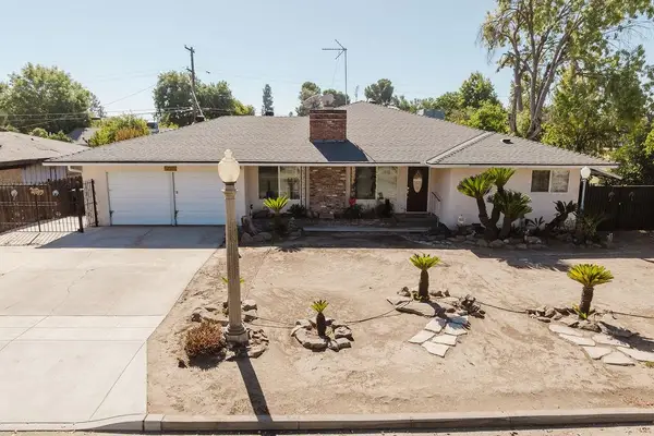 2994 E Ashlan Avenue, Fresno, CA 93726