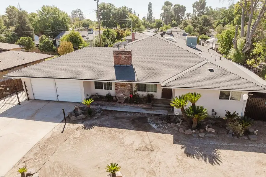 2994 E Ashlan Avenue, Fresno, CA 93726 - #2