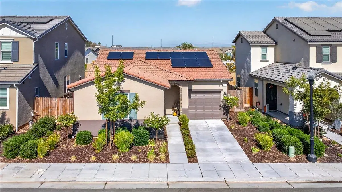 1165 Blue Oak Ln W, Madera, CA 93636 - #1
