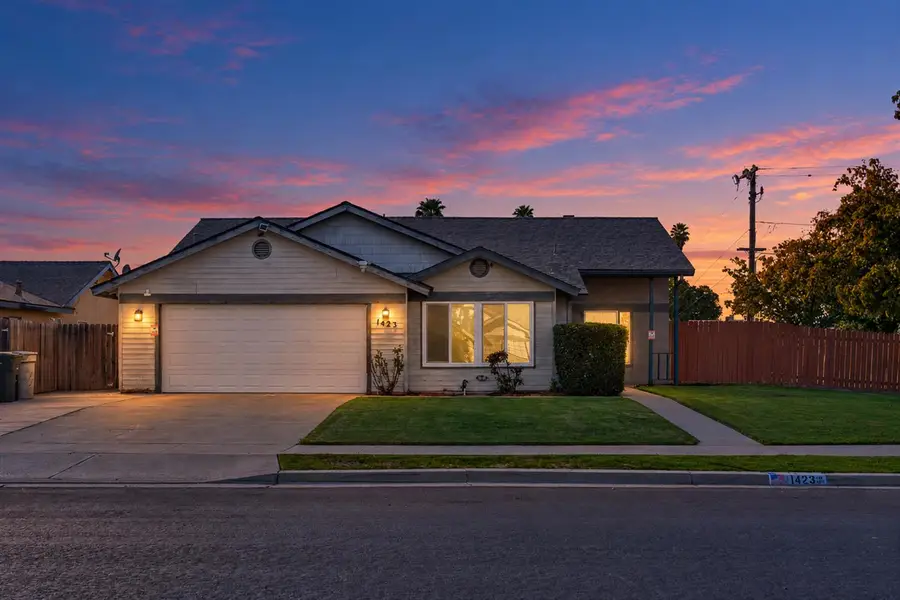 1423 Belinda Drive, Lemoore, CA 93245 - #2