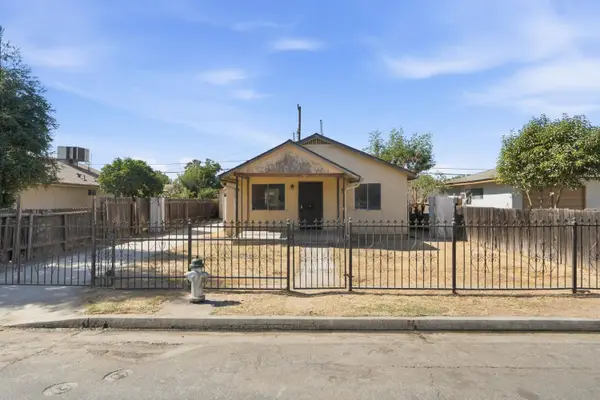 2462 S Backer Avenue, Fresno, CA 93725