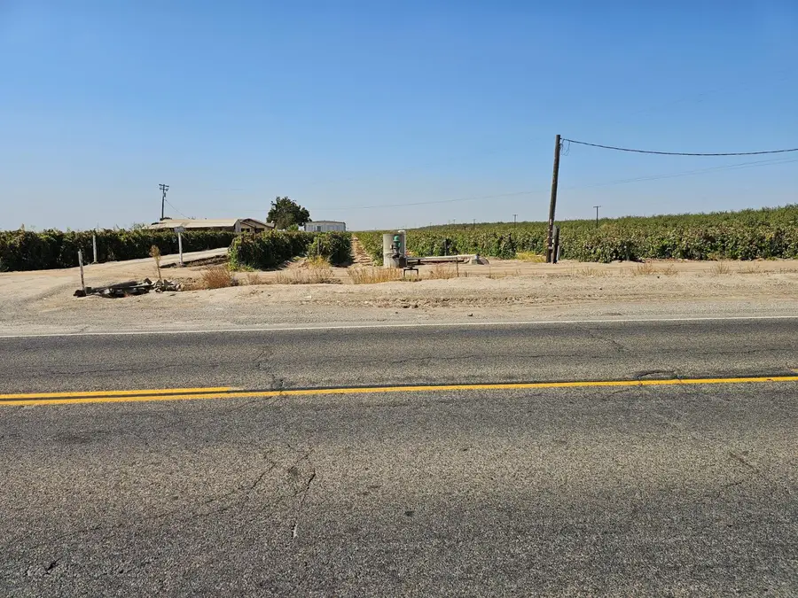 3553 S Dickenson Avenue, Fresno, CA 93706 - #3