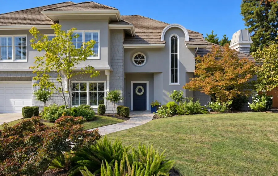 813 E Ashcroft Avenue, Fresno, CA 93704 - #2