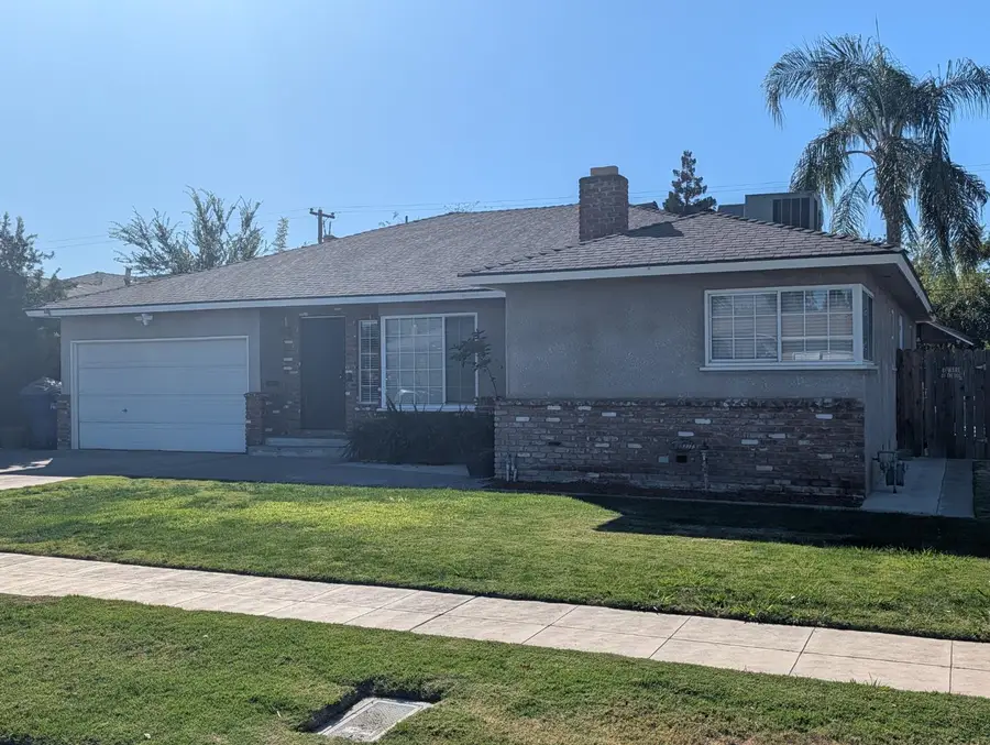 3514 E Indianapolis Avenue, Fresno, CA 93726 - #2