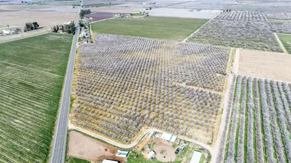 10690 S Henderson Road, Fresno, CA 93706
