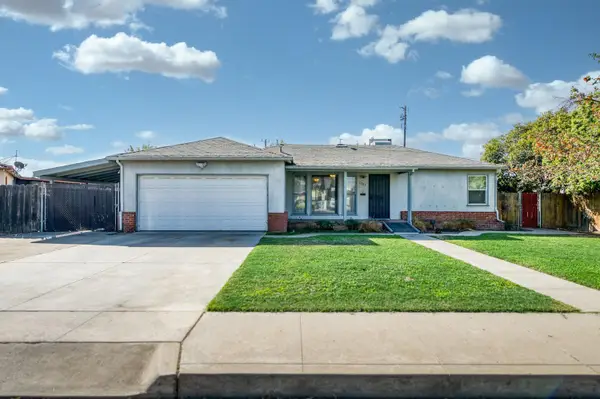 1707 E Metzler Drive, Sanger, CA 93657