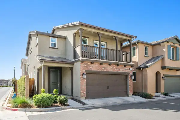 906 Wishon Avenue W, Madera, CA 93636