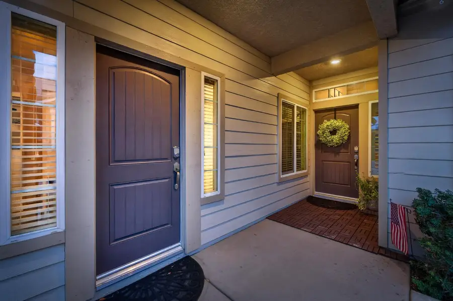 421 Maclure Avenue W, Madera, CA 93636 - #3