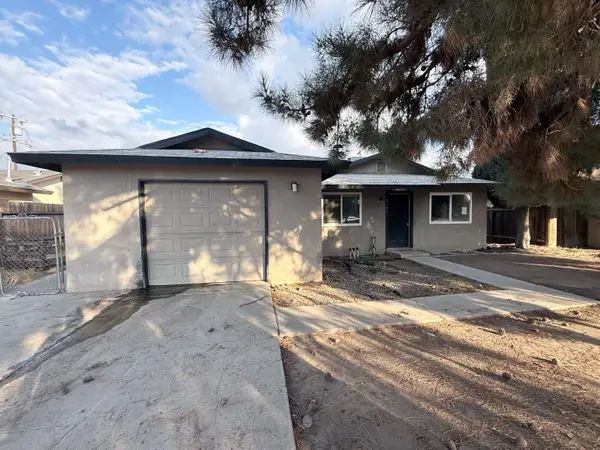 3348 N Purdue Avenue, Fresno, CA 93727