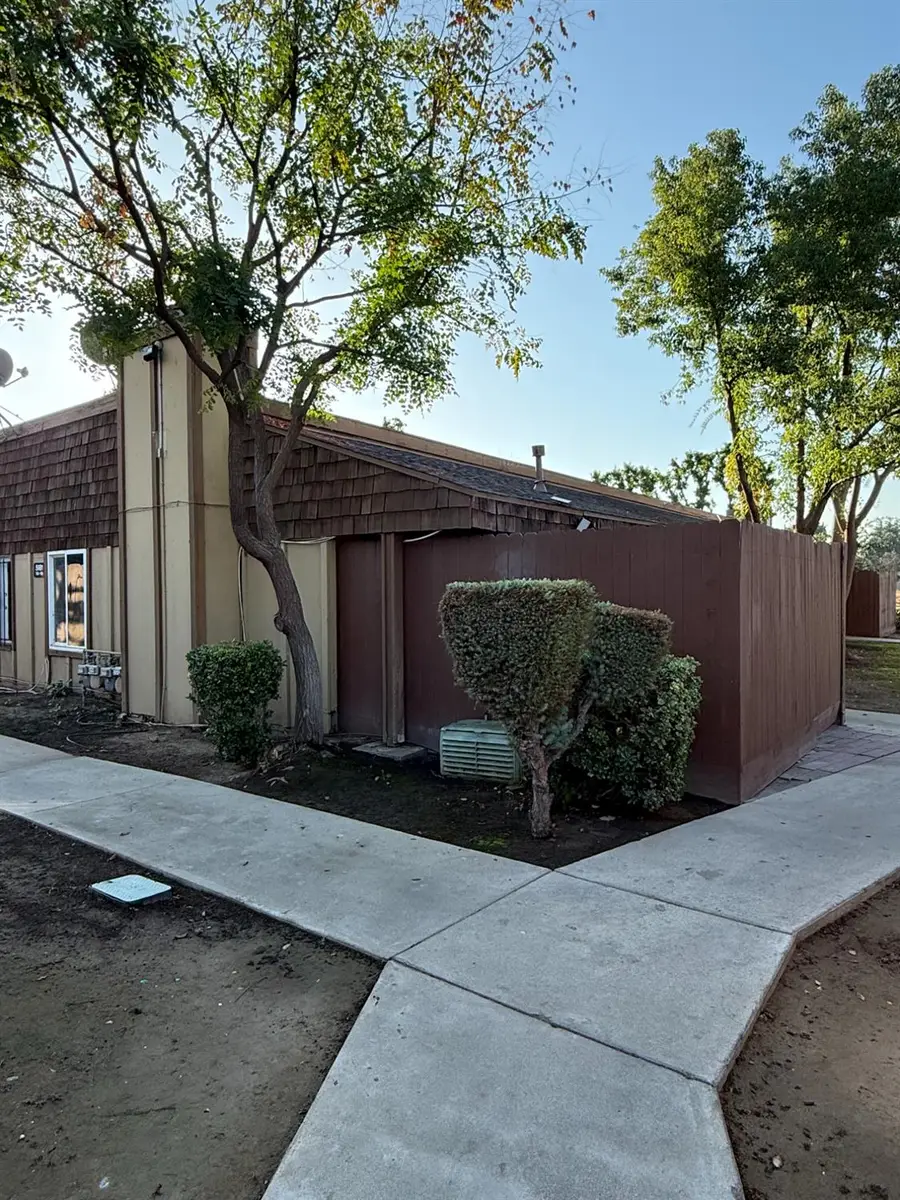 5181 E Olive Avenue #115, Fresno, CA 93727 - #3