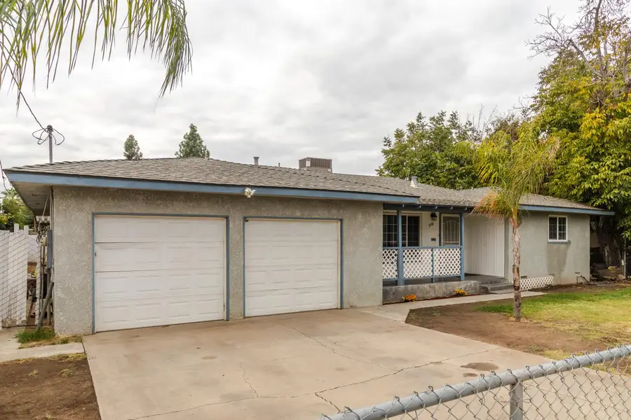 3938 E Woodward Avenue, Fresno, CA 93702 - #2