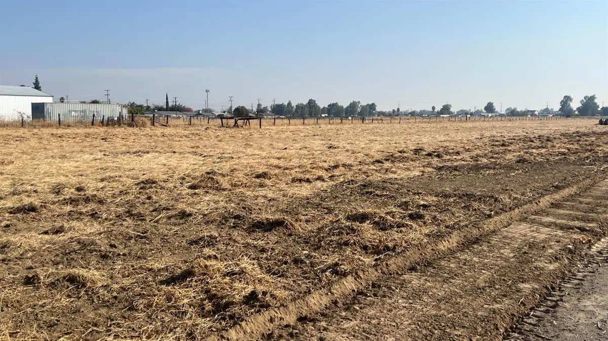 11741 11th Avenue, Hanford, CA 93230 - #1