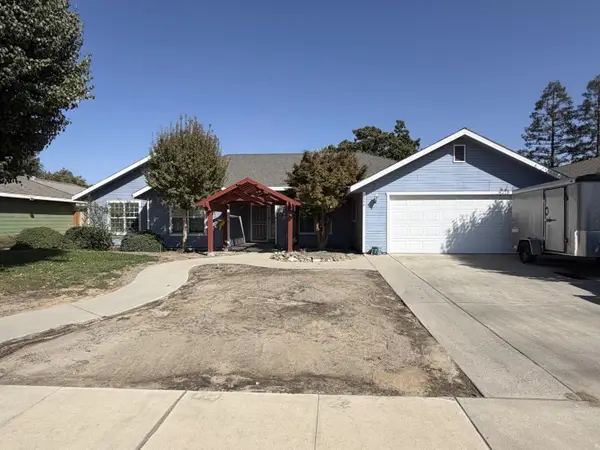 2558 12th Avenue, Kingsburg, CA 93631
