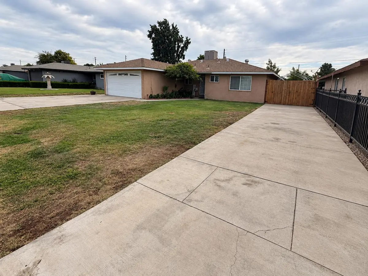 1230 Tulare Street, Madera, CA 93638 - #1