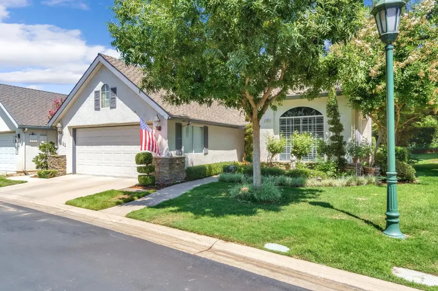 2986 W Brompton Lane, Fresno, CA 93711 - #2