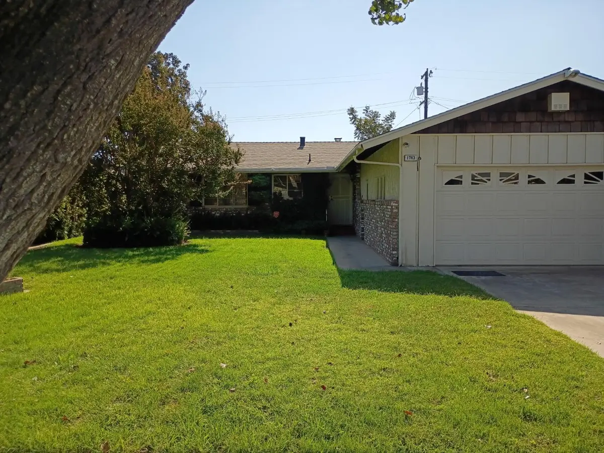 1743 W Harvard Avenue, Fresno, CA 93705 - #1