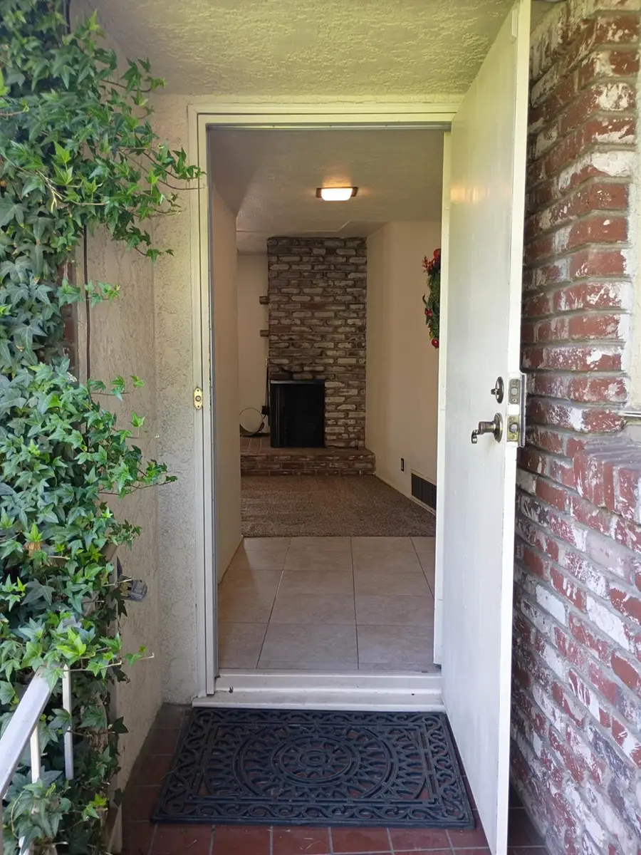 1743 W Harvard Avenue, Fresno, CA 93705 - #2