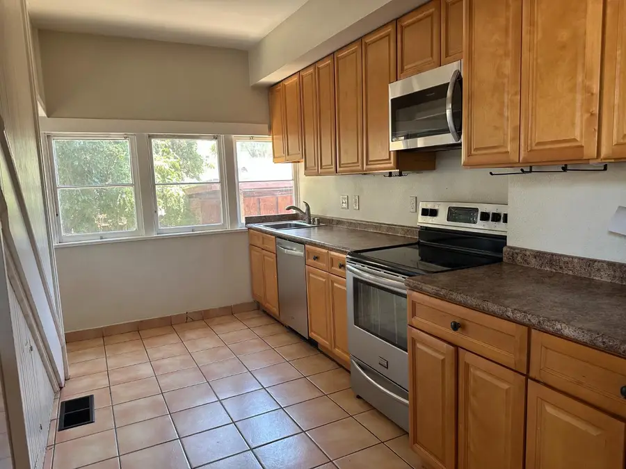 134 N College Avenue, Fresno, CA 93701 - #3