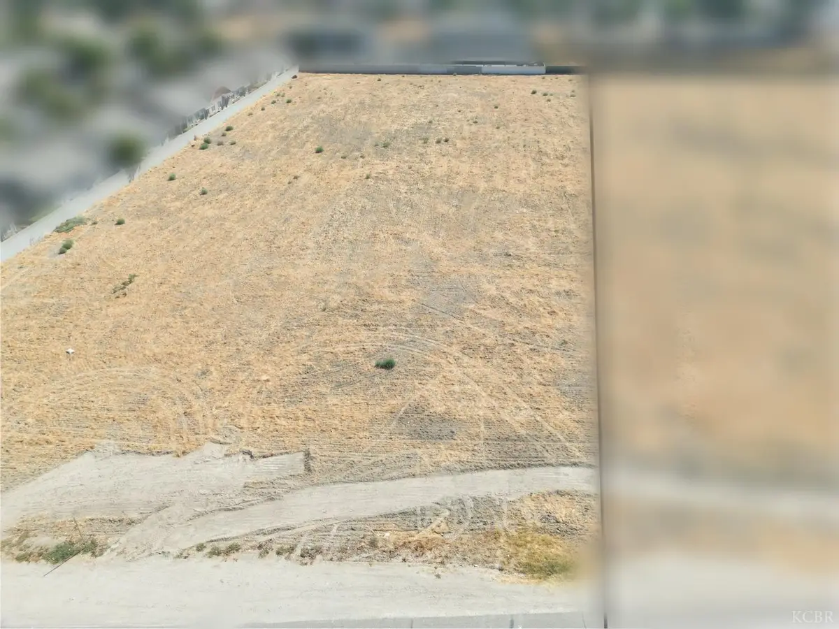 182330 S Laspina Street, Tulare, CA 93274 - Image #1