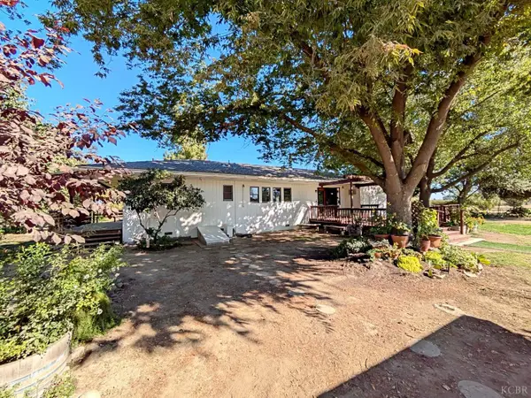 5675 E Letson Avenue, Laton, CA 93242