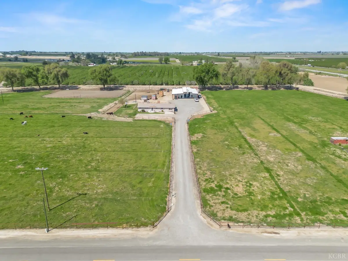19860 Fremont Avenue, Lemoore, CA 93245 - Image #1