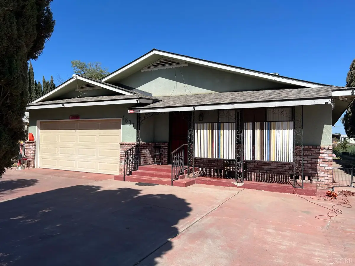 1807 Hardcastle Avenue, Hanford, CA 93230 - Image #1