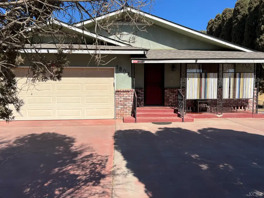 1807 Hardcastle Avenue, Hanford, CA 93230 - Image #2