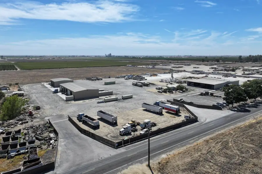 12319 12th Avenue, Hanford, CA 93230 - Image #2