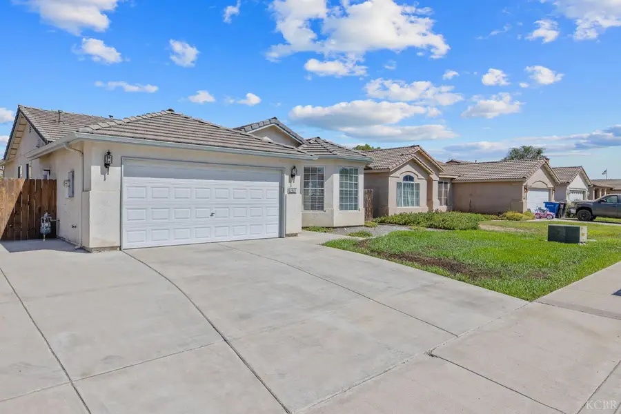 2821 Stonecrest Way, Hanford, CA 93230 - Image #2