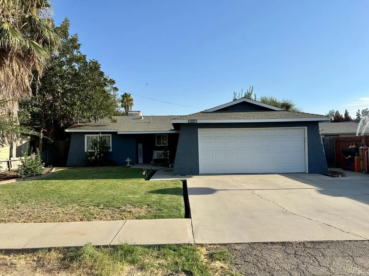 6585 Murphy Avenue, Laton, CA 93242 - Image #1